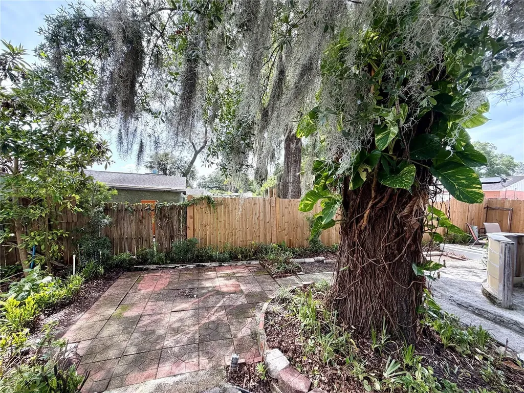 5832 Elon Drive Orlando FL 32808