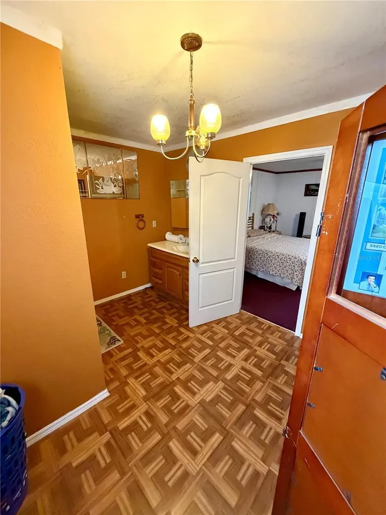 5832 Elon Drive Orlando FL 32808
