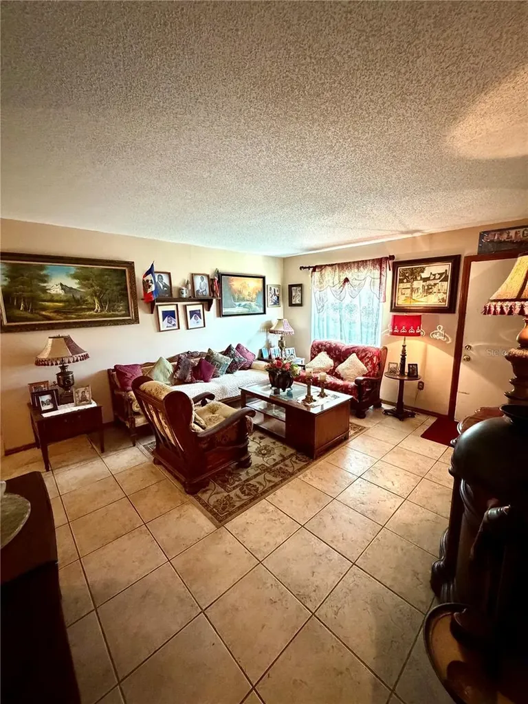 5832 Elon Drive Orlando FL 32808