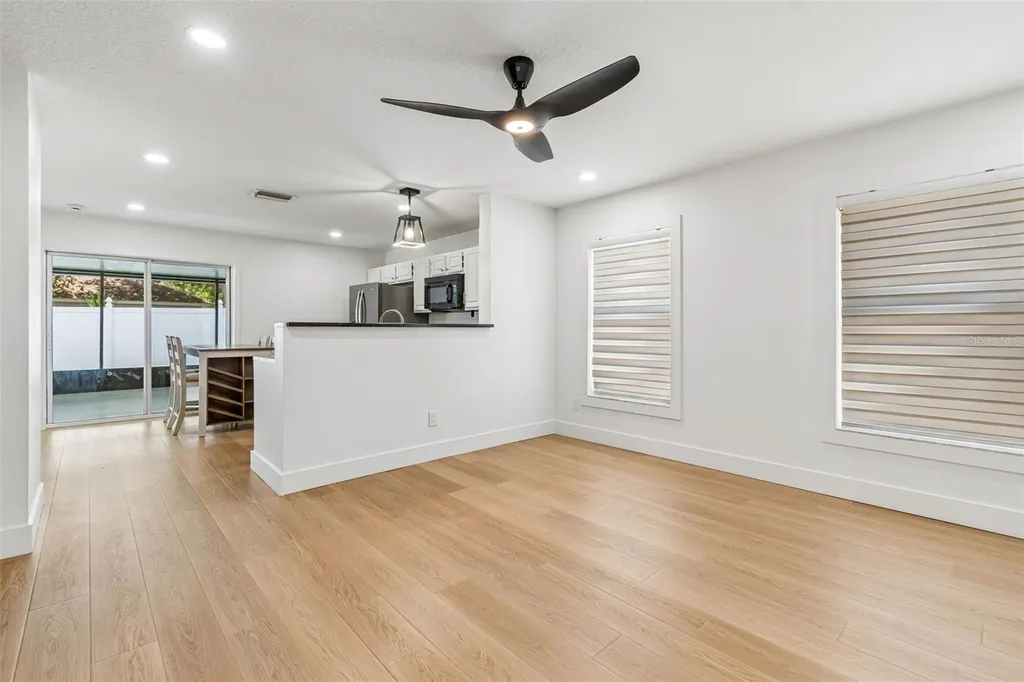 32323 Fish Hook Loop Wesley Chapel FL 33545