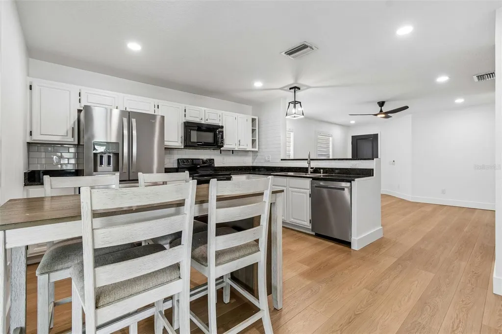 32323 Fish Hook Loop Wesley Chapel FL 33545