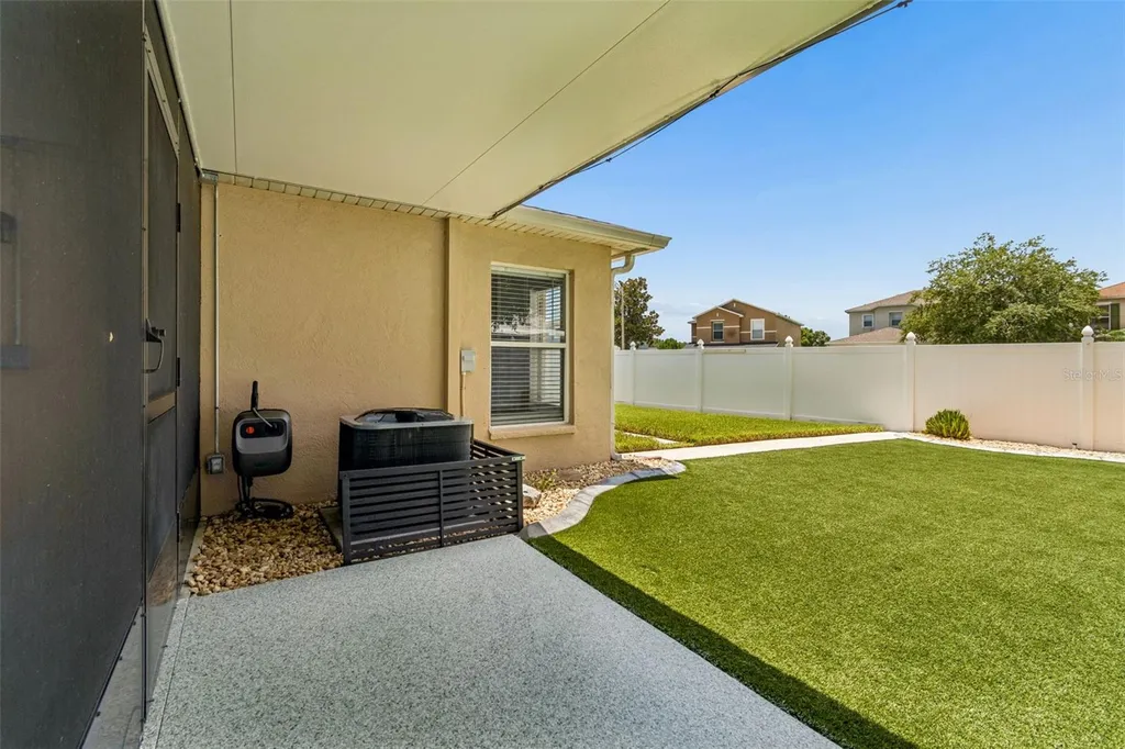 32323 Fish Hook Loop Wesley Chapel FL 33545