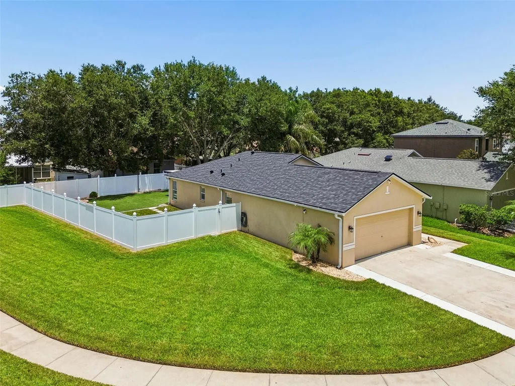 32323 Fish Hook Loop Wesley Chapel FL 33545