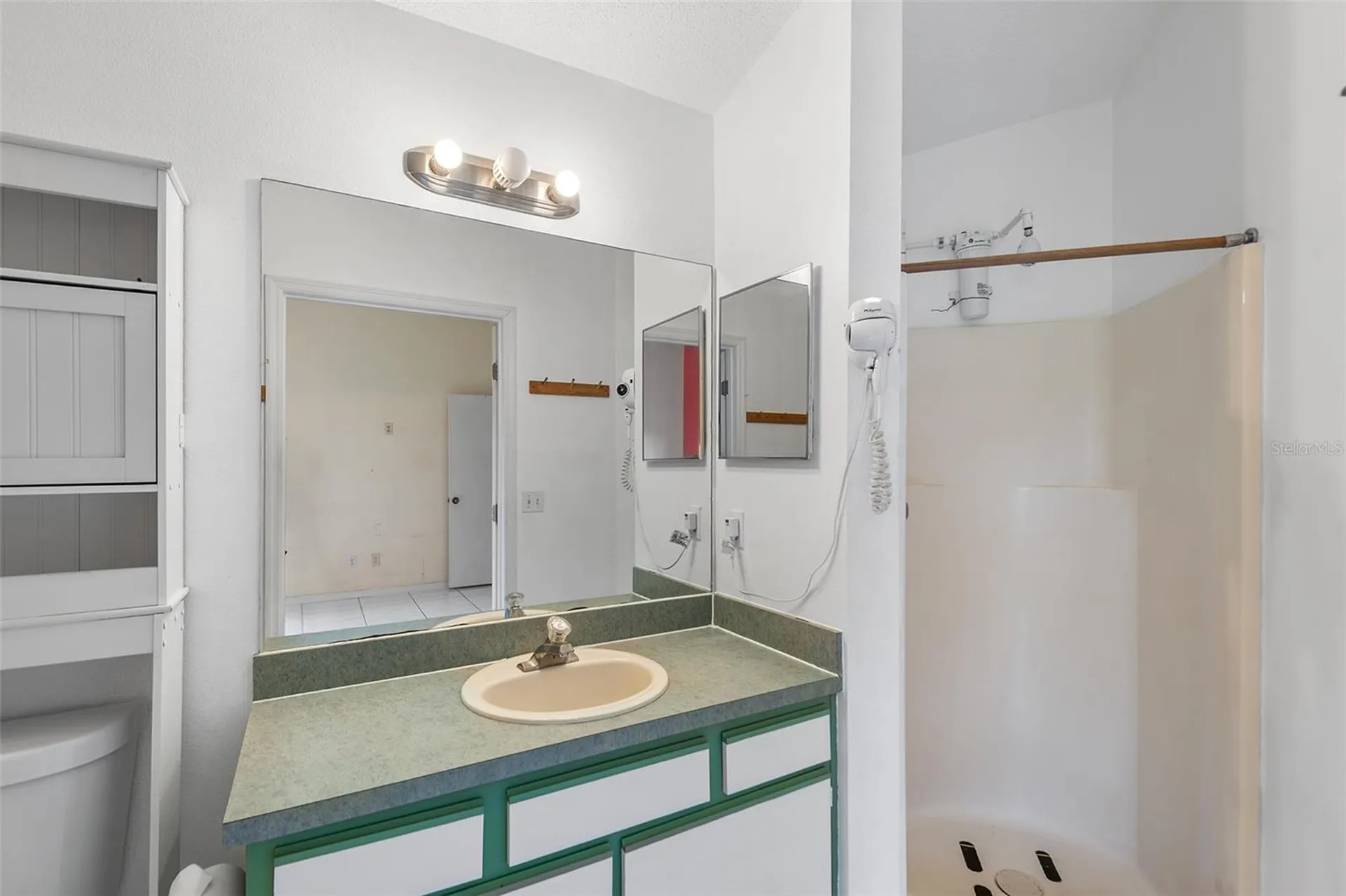 9616 Hollyhill Drive Orlando FL 32824