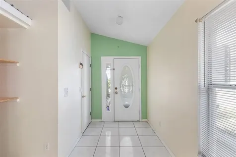 9616 Hollyhill Drive Orlando FL 32824