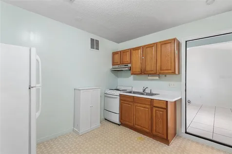 9616 Hollyhill Drive Orlando FL 32824