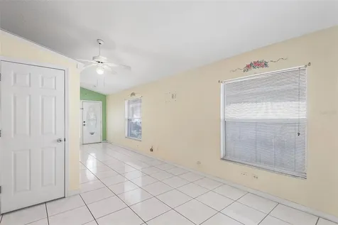 9616 Hollyhill Drive Orlando FL 32824