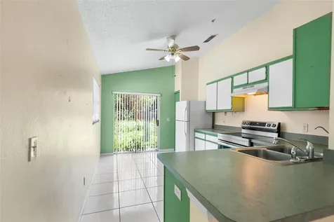 9616 Hollyhill Drive Orlando FL 32824
