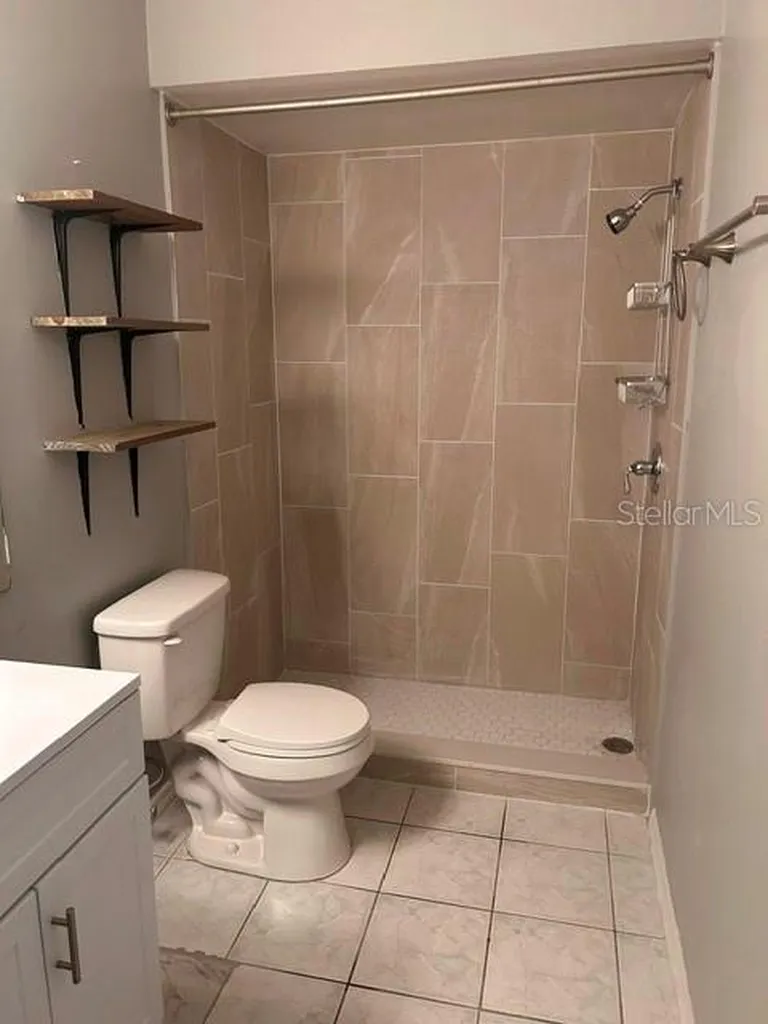 64 Silver Park Circle Kissimmee FL 34743