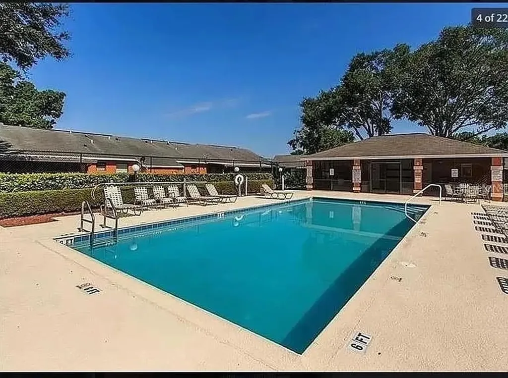 64 Silver Park Circle Kissimmee FL 34743
