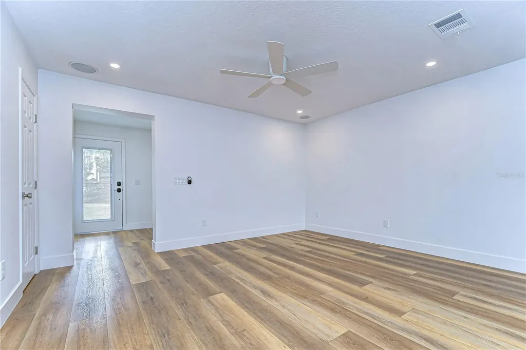 1205 W Hollywood Street Tampa FL 33604