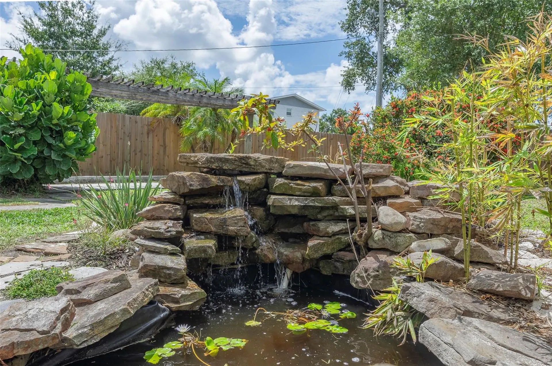 482 41st Avenue N St Petersburg FL 33703