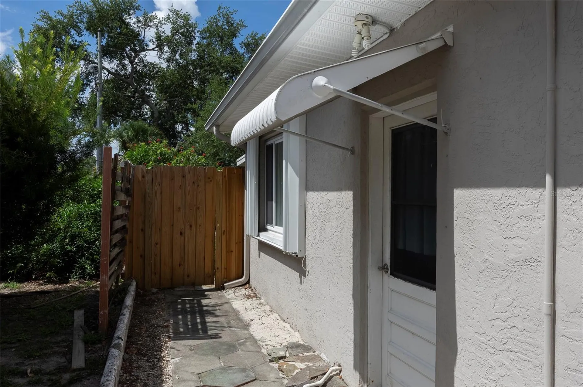 482 41st Avenue N St Petersburg FL 33703