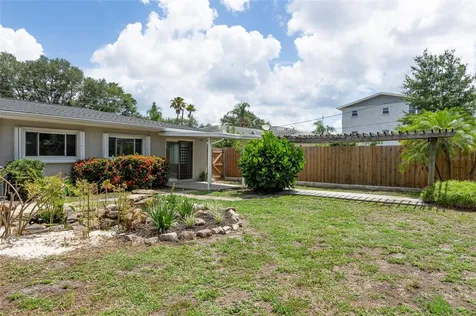 482 41st Avenue N St Petersburg FL 33703