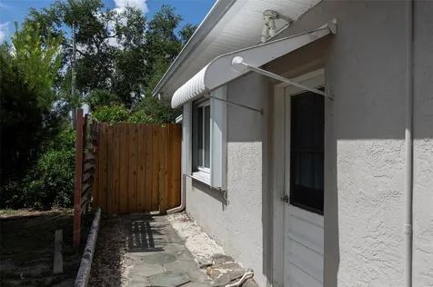 482 41st Avenue N St Petersburg FL 33703