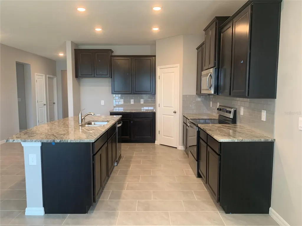 2012 Midnight Pearl Drive Sarasota FL 34240