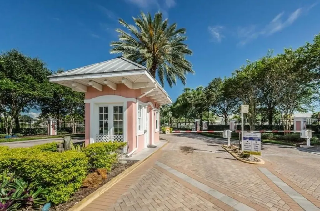 5121 Coquina Key Drive SE St Petersburg FL 33705