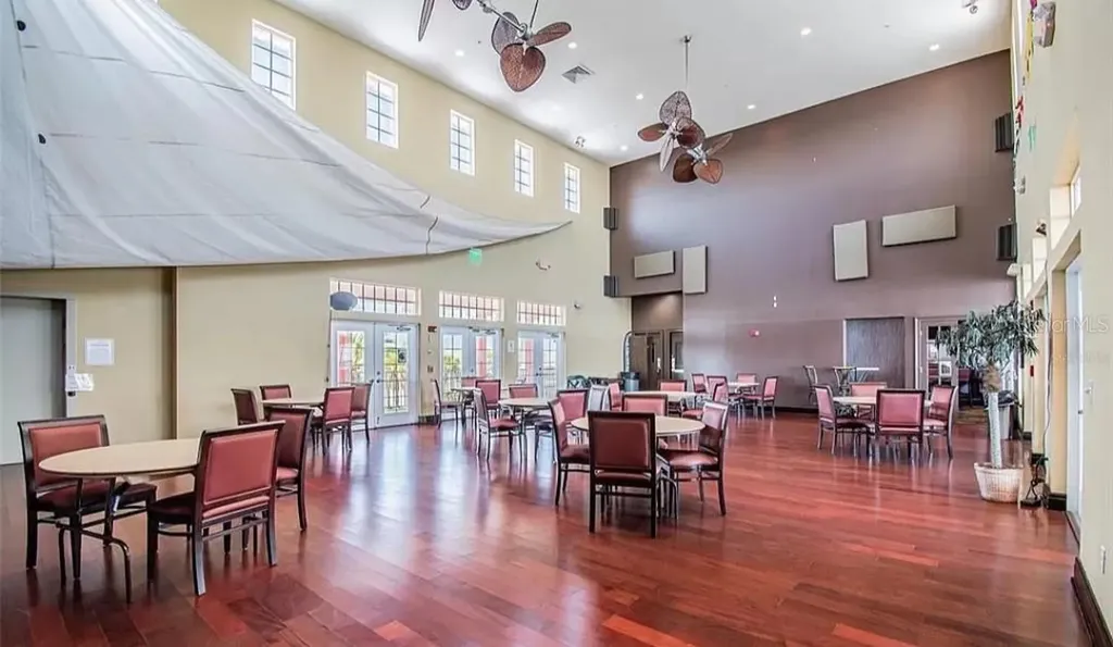 5121 Coquina Key Drive SE St Petersburg FL 33705