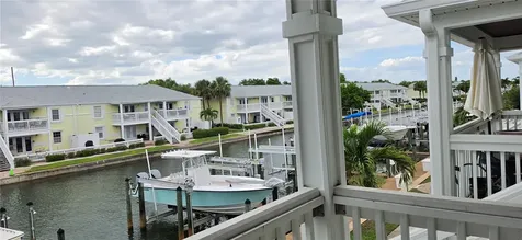 5121 Coquina Key Drive SE St Petersburg FL 33705