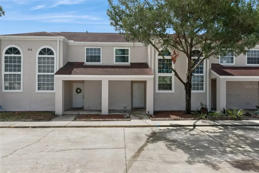 214 Majors Lane Kissimmee FL 34743