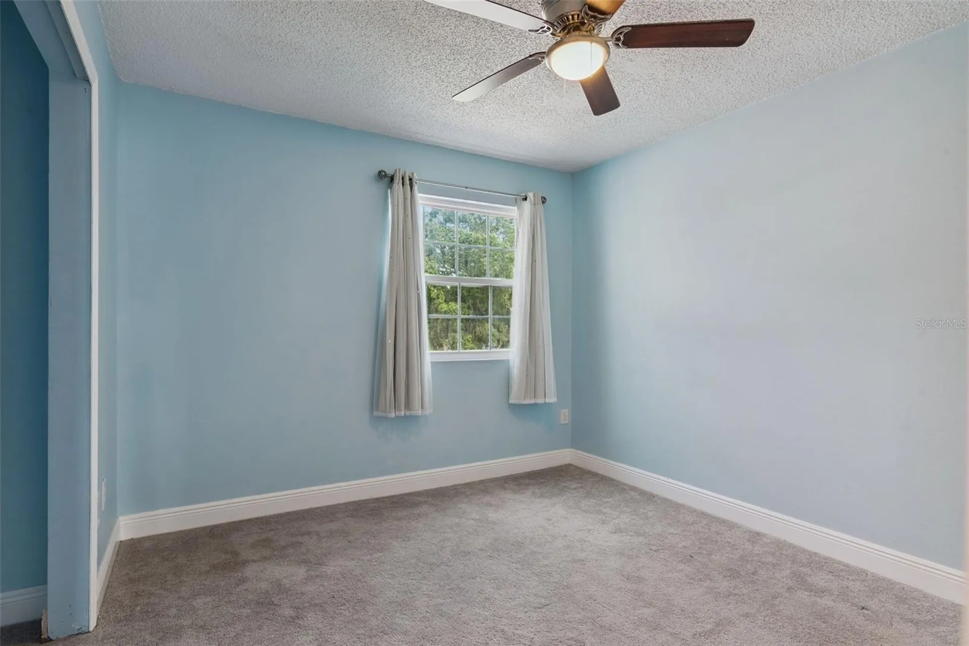 214 Majors Lane Kissimmee FL 34743