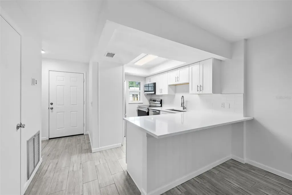 3812 N Oak Drive Tampa FL 33611