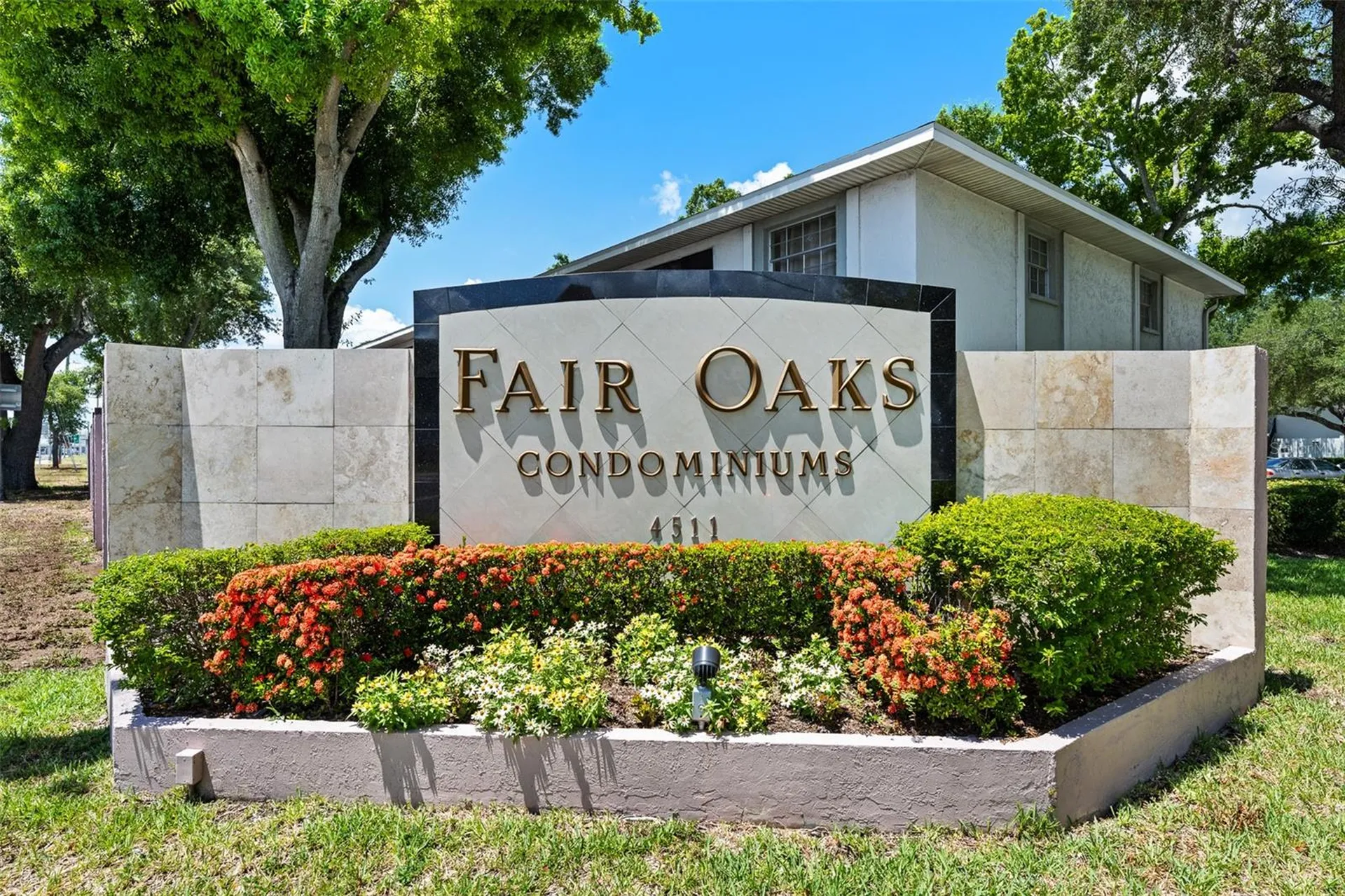 3812 N Oak Drive Tampa FL 33611