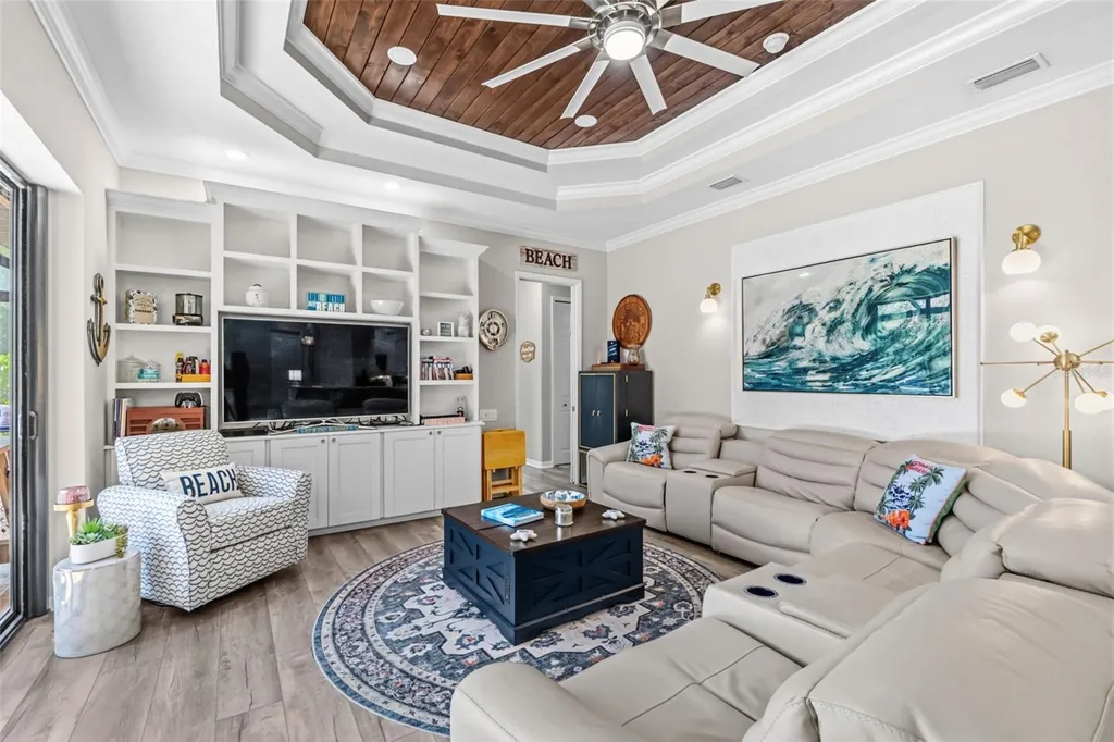 289 Petrel Trail Bradenton FL 34212