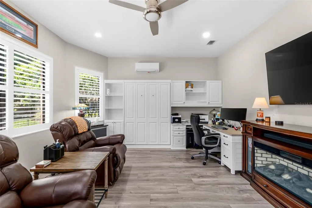 289 Petrel Trail Bradenton FL 34212