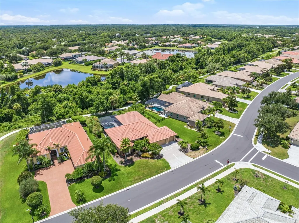 289 Petrel Trail Bradenton FL 34212