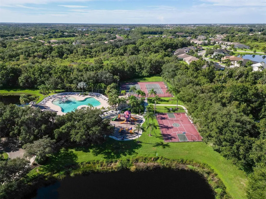 289 Petrel Trail Bradenton FL 34212