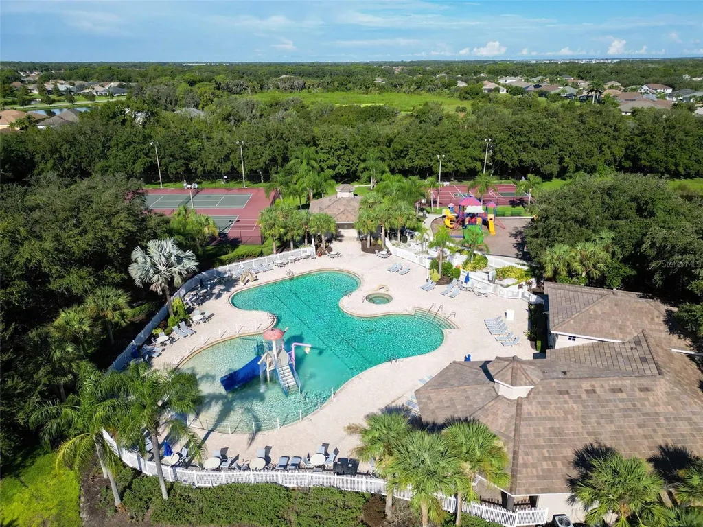 289 Petrel Trail Bradenton FL 34212