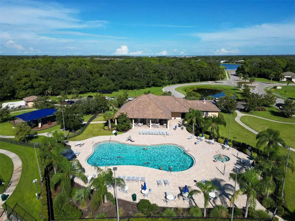 289 Petrel Trail Bradenton FL 34212