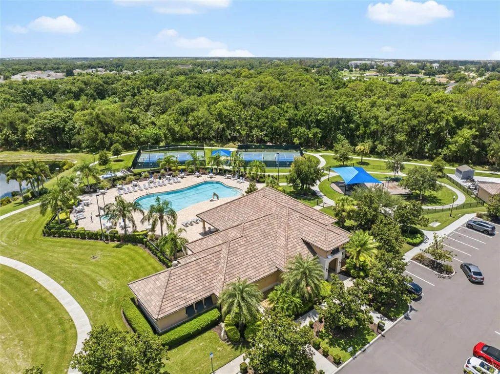 289 Petrel Trail Bradenton FL 34212