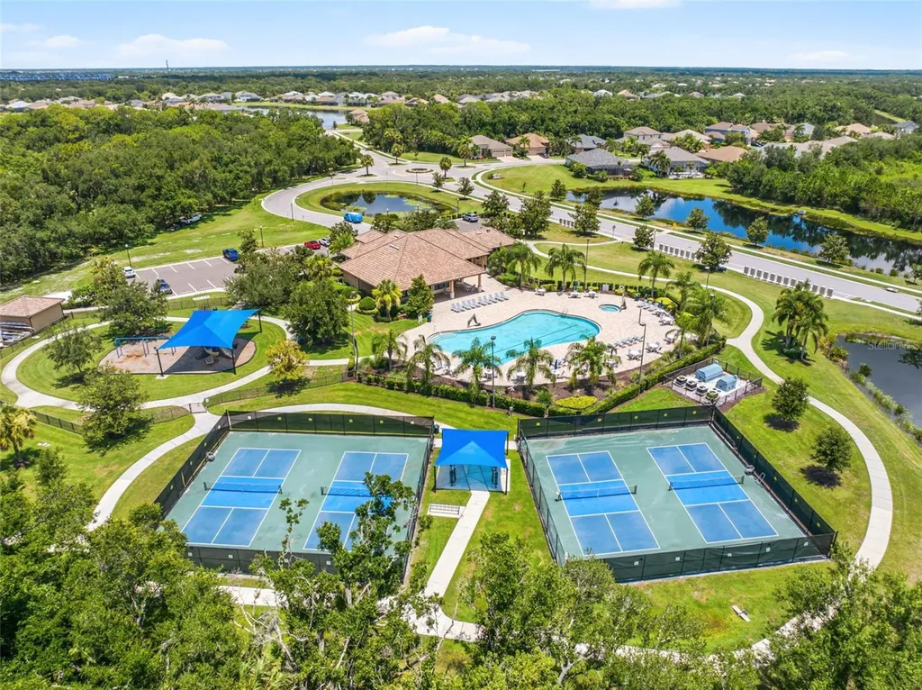 289 Petrel Trail Bradenton FL 34212