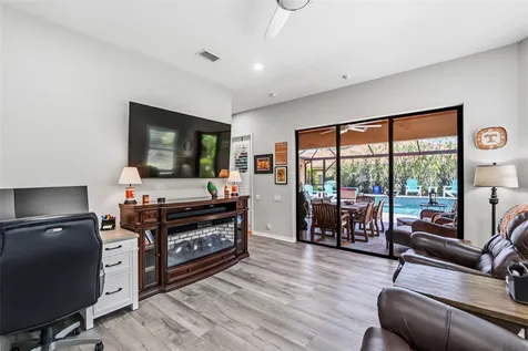 289 Petrel Trail Bradenton FL 34212