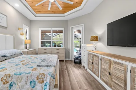 289 Petrel Trail Bradenton FL 34212