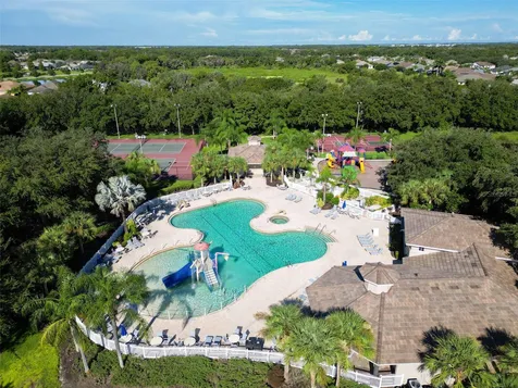 289 Petrel Trail Bradenton FL 34212
