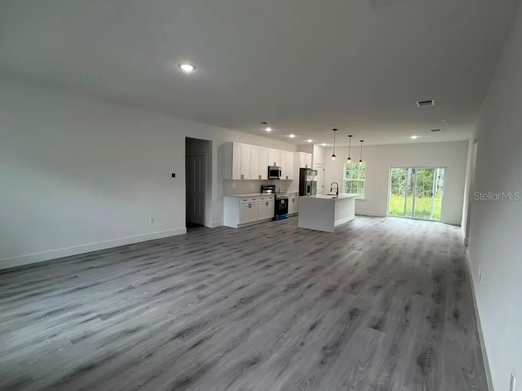7980 N Pitcairn Way Citrus Springs FL 34434