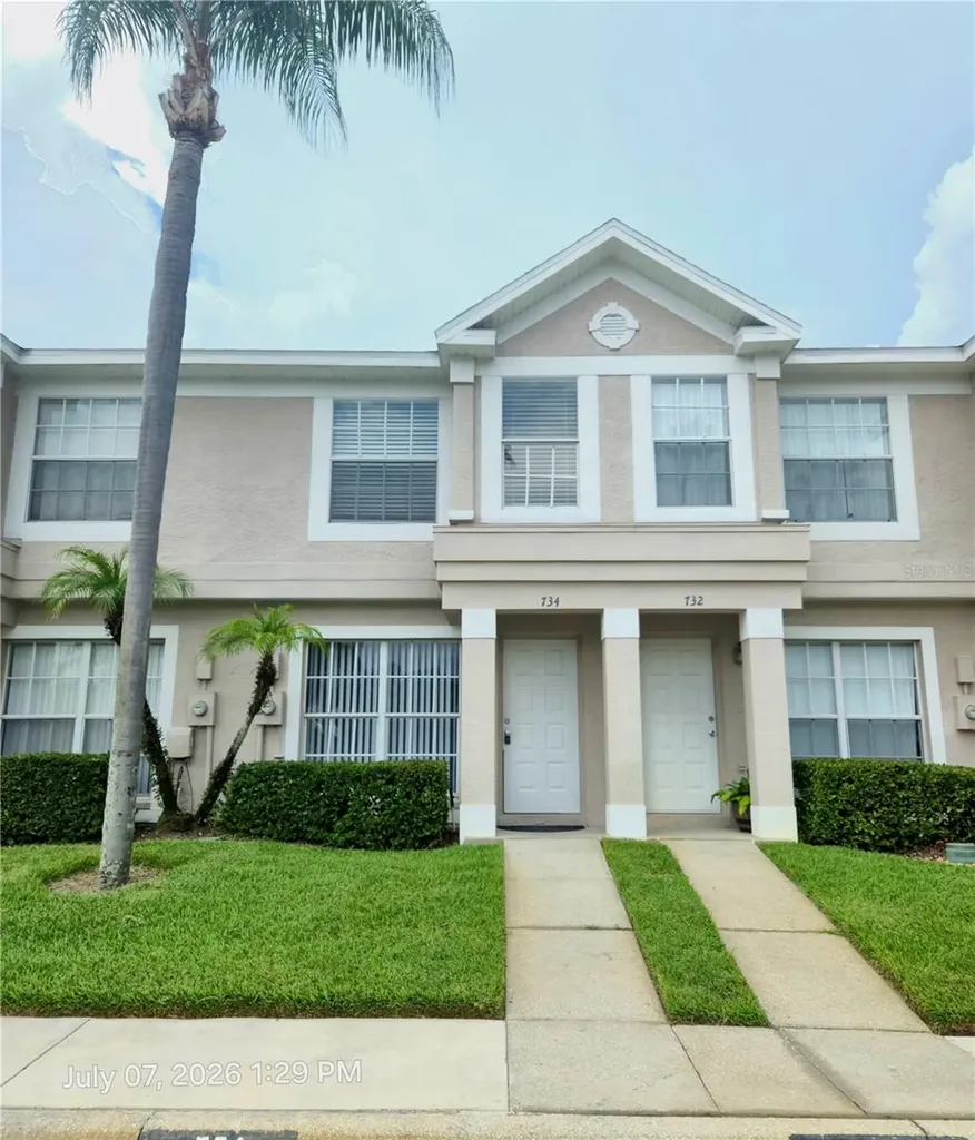 734 Kensington Lake Circle Brandon FL 33511
