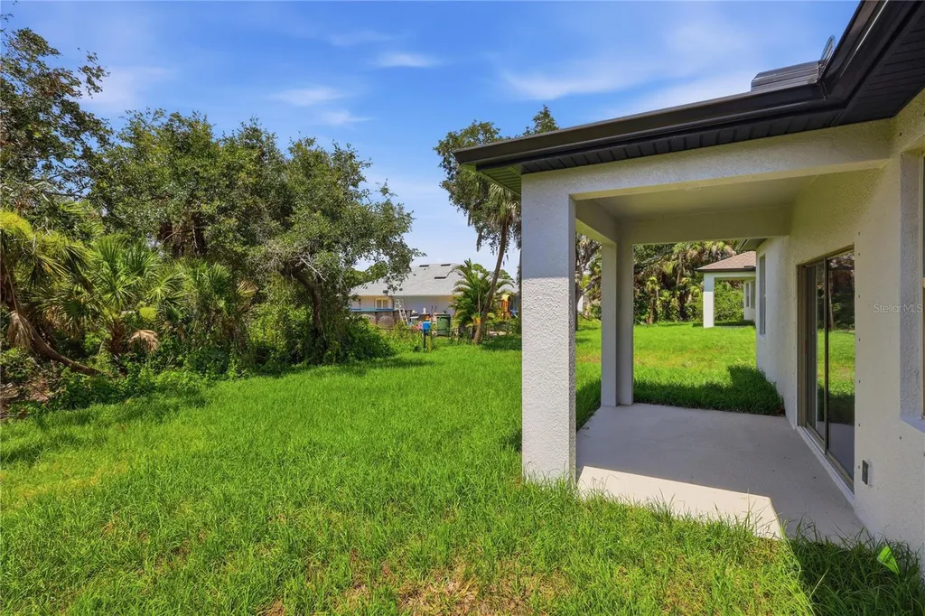 4858 Flint Drive North Port FL 34286