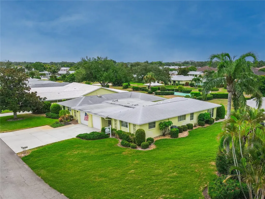 7011 10th Avenue W Bradenton FL 34209