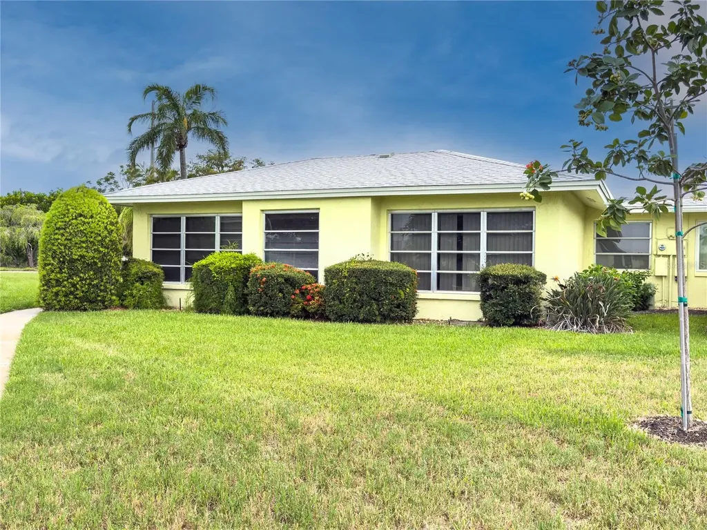 7011 10th Avenue W Bradenton FL 34209
