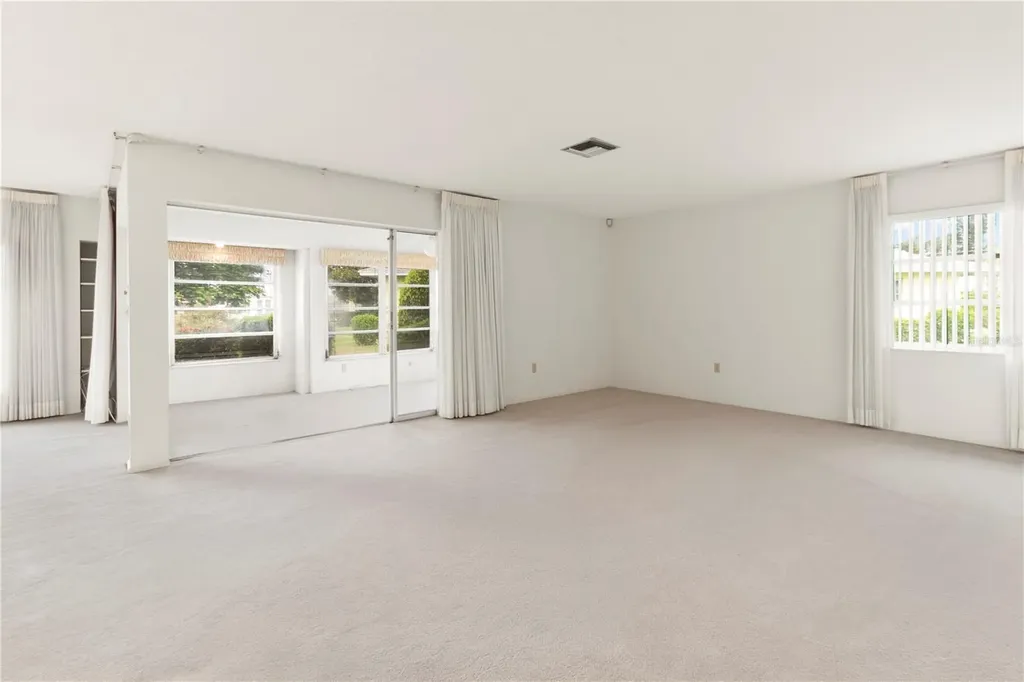 7011 10th Avenue W Bradenton FL 34209