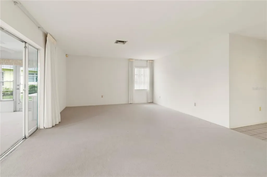 7011 10th Avenue W Bradenton FL 34209