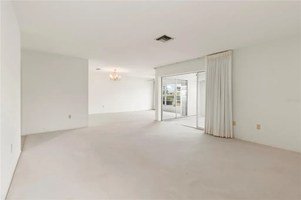 7011 10th Avenue W Bradenton FL 34209