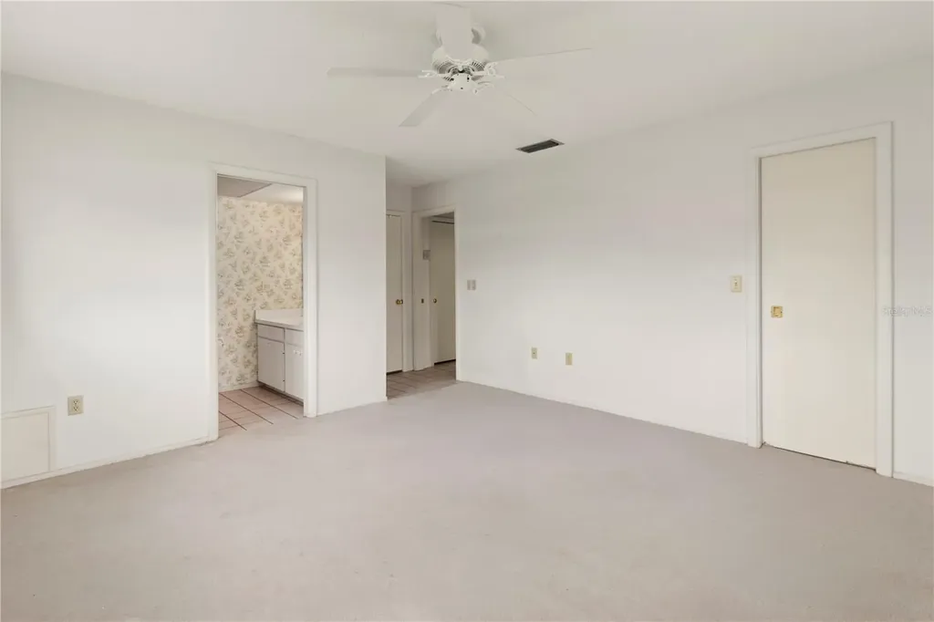 7011 10th Avenue W Bradenton FL 34209