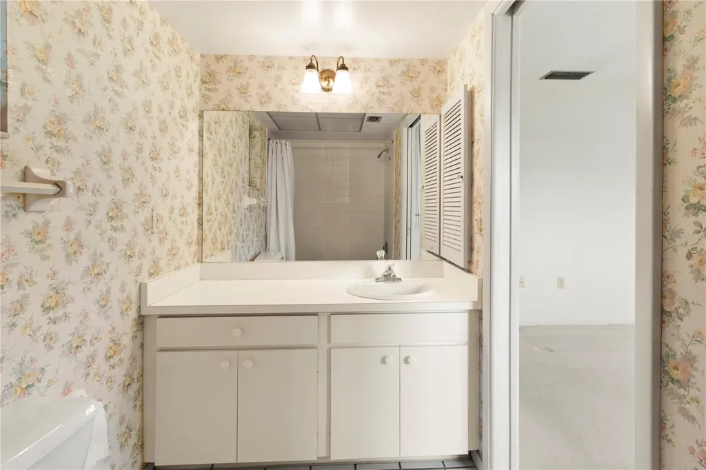 7011 10th Avenue W Bradenton FL 34209