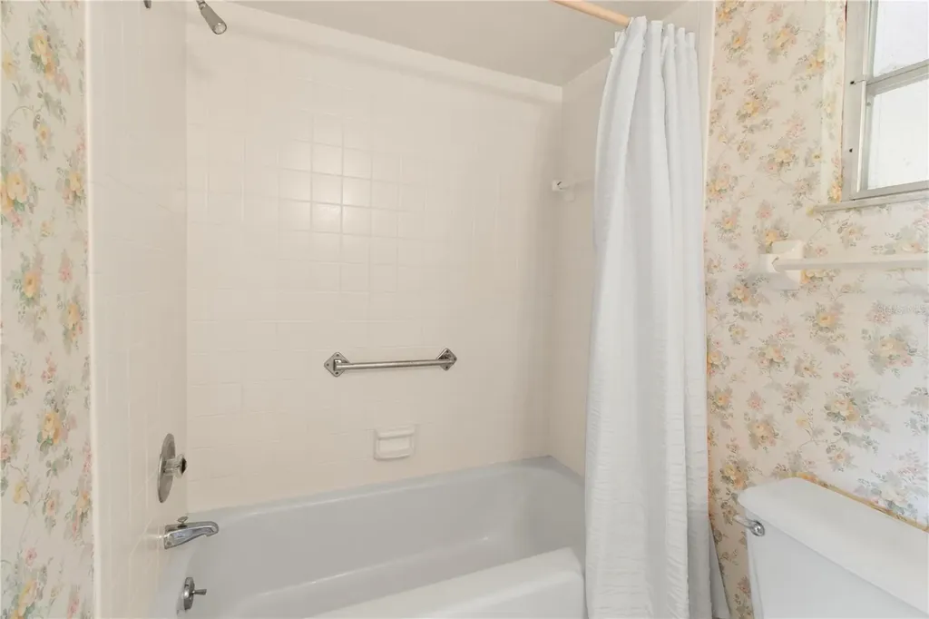 7011 10th Avenue W Bradenton FL 34209