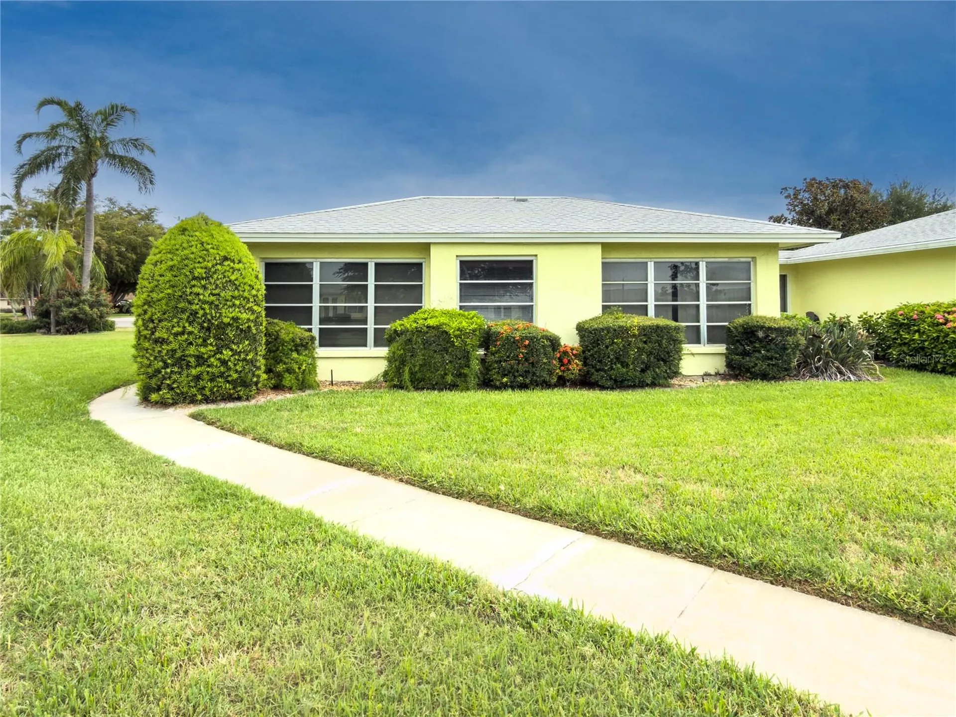 7011 10th Avenue W Bradenton FL 34209